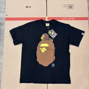 BAPE Men's Black T-shirt - Image 1