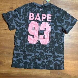BAPE Men's T-shirt - Image 3