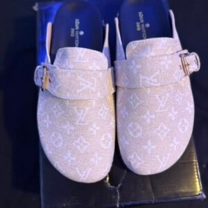 Louis Vuitton Women's Slides - Image 3