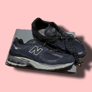 New Balance Men’s Navy and Blue Trainers