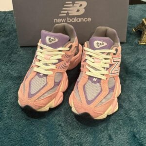 New Balance Men’s Cream Trainers