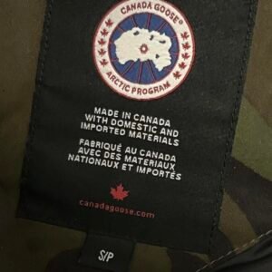 Canada Goose Men's Khaki and Green Coat - Image 4