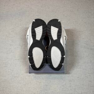 Dior Men's Grey Trainers - Image 8