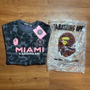 BAPE Men's T-shirt - Image 7