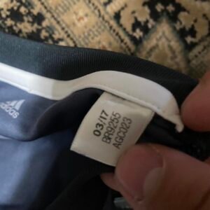 Adidas Men's Navy and Blue T-shirt - Image 6