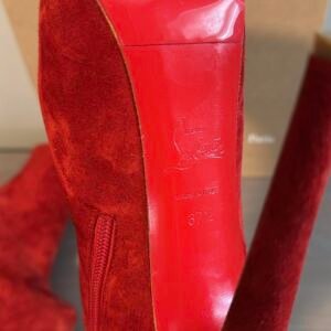 Christian Louboutin Women's Red Courts - Image 6