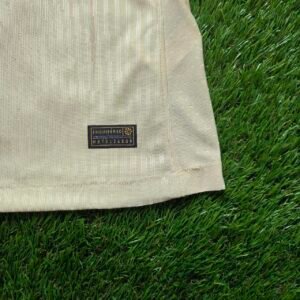 Nike Men's Tan T-shirt - Image 6