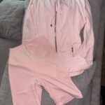 Lululemon Women’s Pink Sweatshirt
