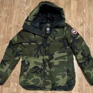 Canada Goose Men's Khaki and Green Coat - Image 1