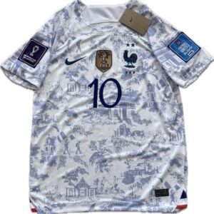 Nike Men's White T-shirt - Image 1