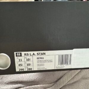 Adidas Men's Blue and Navy Trainers - Image 3