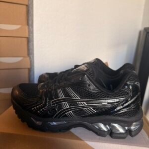 ASICS Men's Black Trainers - Image 4