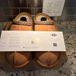 UGG Men's Tan and Brown Slippers - Image 5