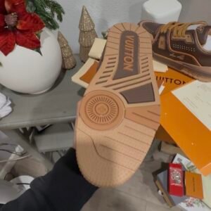 Louis Vuitton Men's Brown Trainers - Image 7
