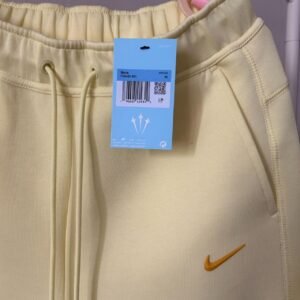 Men's Nike Tech Fleece tracksuit, yellow, hoodie and sweatpants, brand new with tags - Image 8