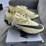 Nike Men’s Cream and Yellow Footwear