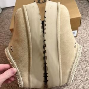 UGG Women's Tan and Cream Slippers - Image 3
