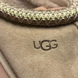 UGG Women's Khaki and Green Slippers - Image 6