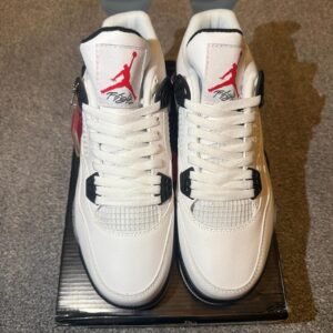 Air Jordan 4 Retro ‘White Cements’ 2025 - Image 3