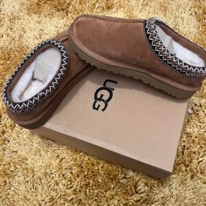 UGG Women's Brown and Tan Slippers - Image 8