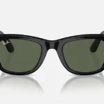 RAY-BAN Meta AI RW4006 Wayfarer Smart Glasses Shiny Black / G-15 Green Classic