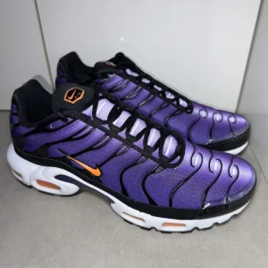 Near New Nike Air Max Plus OG TN Voltage Purple Black Sneakers TNs