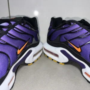 Near New Nike Air Max Plus OG TN Voltage Purple Black Sneakers TNs - Image 11