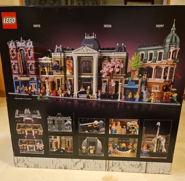 Lego Icons Natural History Museum In Hand, Ready to Ship!