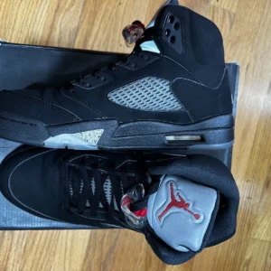 Air Jordan 5 Retro OG Black Metallic Reimagined 2016 OG All LOOK! - Image 3