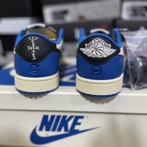 Travis Scott x Air Jordan 1 low - Image 12