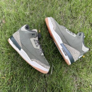 Air Jordan 3 Retro - Image 5