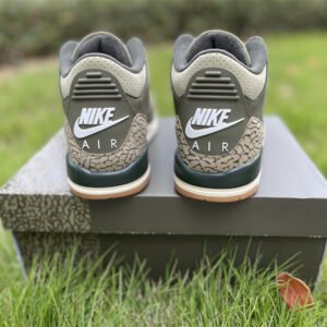 Air Jordan 3 Retro - Image 11