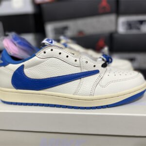 Travis Scott x Air Jordan 1 low - Image 3