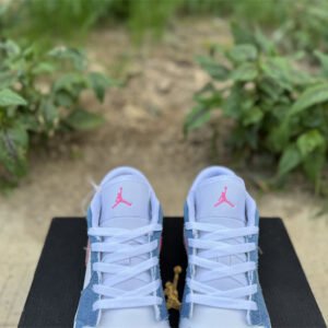 Travis Scott x Air Jordan 1 - Image 12
