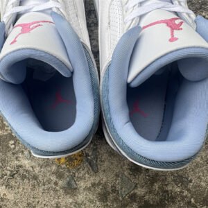 Air Jordan 3 - Image 5