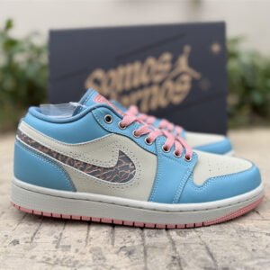 Travis Scott x Air Jordan 1 - Image 11