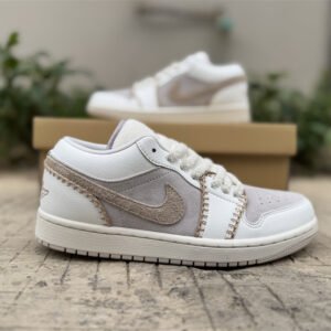 Travis Scott x Air Jordan 1 - Image 11