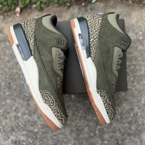 Air Jordan 3 Retro - Image 24