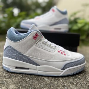 Air Jordan 3 - Image 13
