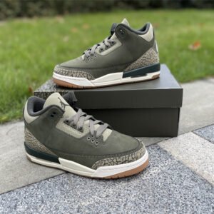 Air Jordan 3 Retro - Image 19