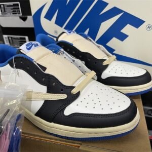 Travis Scott x Air Jordan 1 low - Image 6