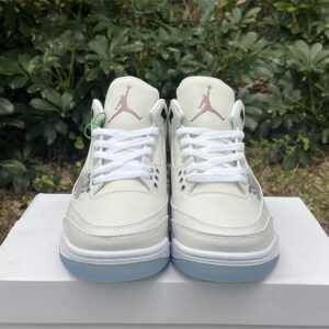 Air Jordan 3 - Image 9