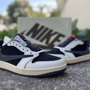Travis Scott x Jordan Air - Image 8