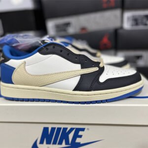 Travis Scott x Air Jordan 1 low - Image 11