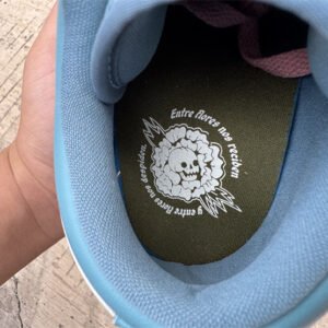 Travis Scott x Air Jordan 1 - Image 6