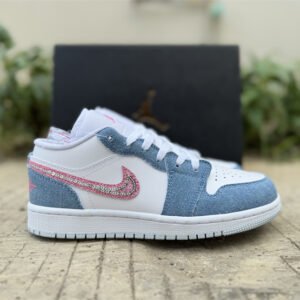 Travis Scott x Air Jordan 1 - Image 8