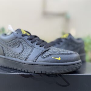 Travis Scott x Air Jordan 1 - Image 13