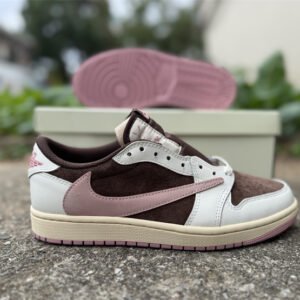 Travis Scott x Air Jordan 1 - Image 14