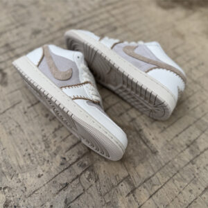 Travis Scott x Air Jordan 1 - Image 13