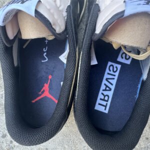 Travis Scott x Air Jordan 1 - Image 13